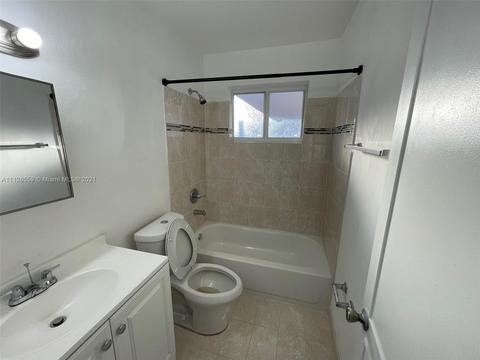 515 E 52nd St, Hialeah, FL 33013 photo 30