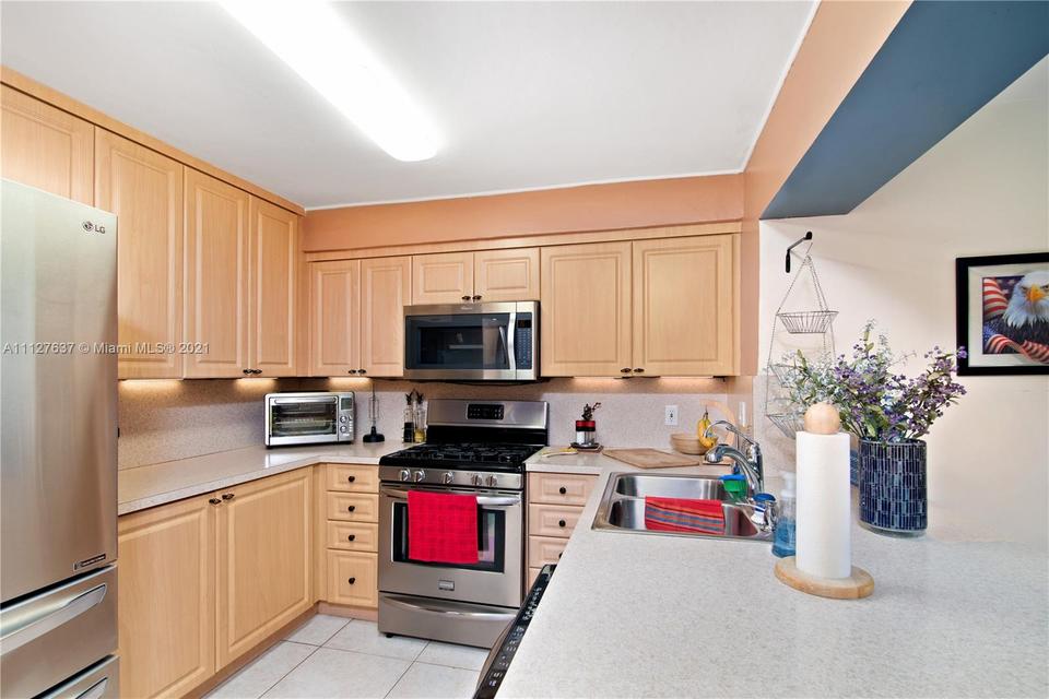  1916 SW 48th Ave, Fort Lauderdale, FL 33317 photo 18
