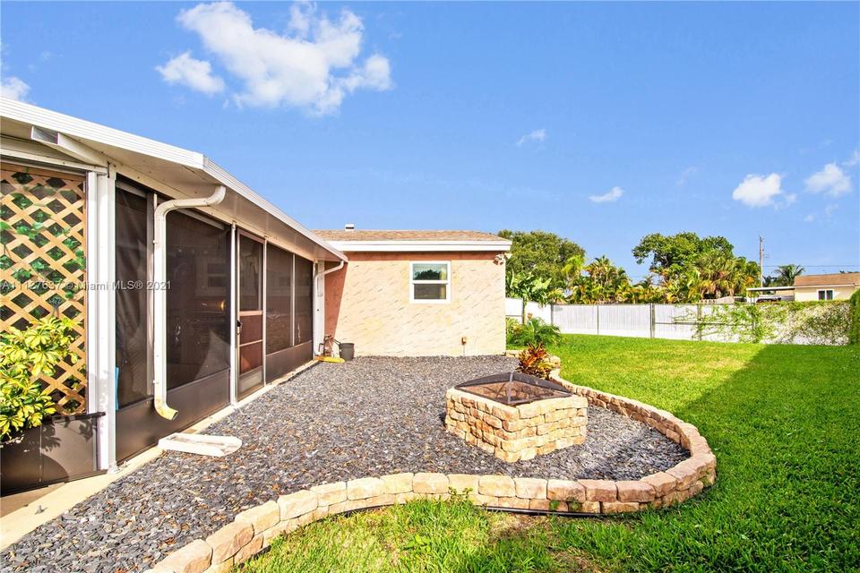  1916 SW 48th Ave, Fort Lauderdale, FL 33317 photo 36