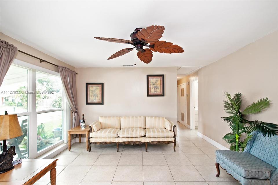  1916 SW 48th Ave, Fort Lauderdale, FL 33317 photo 12