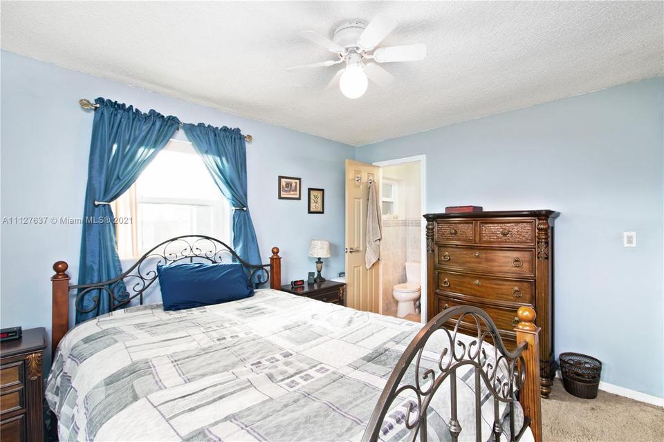  1916 SW 48th Ave, Fort Lauderdale, FL 33317 photo 26