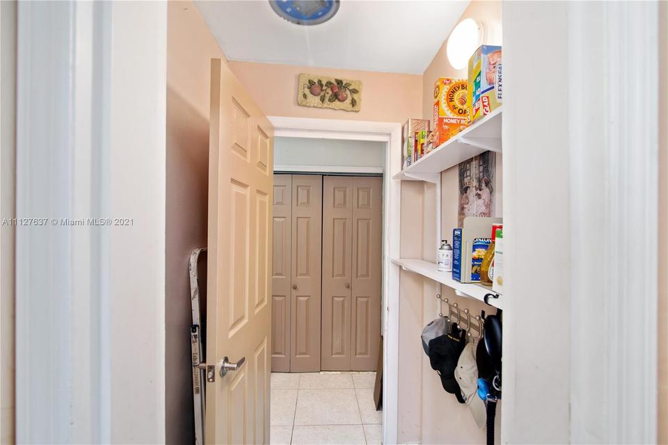  1916 SW 48th Ave, Fort Lauderdale, FL 33317 photo 21