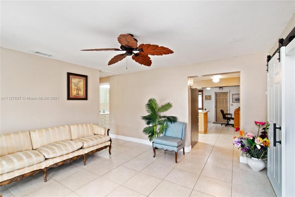  1916 SW 48th Ave, Fort Lauderdale, FL 33317 photo 11