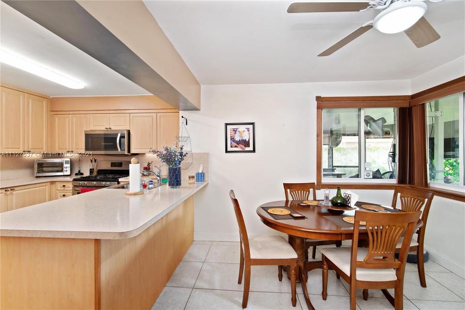  1916 SW 48th Ave, Fort Lauderdale, FL 33317 photo 20
