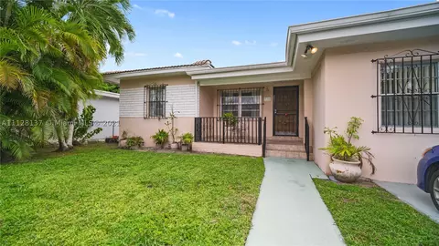 730 SE 10th Pl, Hialeah, FL 33010 photo 1