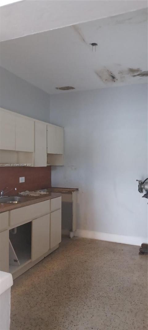 510 E 49th St, Hialeah, FL 33013 photo 23