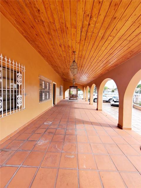 235 E 42nd St, Hialeah, FL 33013 photo 4
