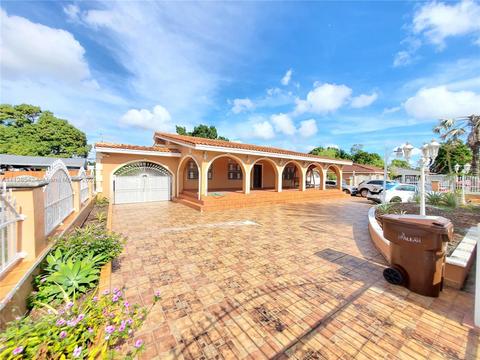 235 E 42nd St, Hialeah, FL 33013 photo 1