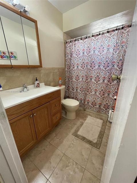 165 E 44th St, Hialeah, FL 33013 photo 19