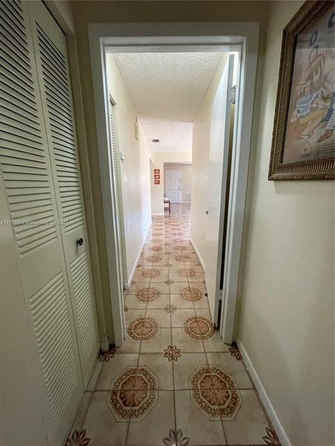165 E 44th St, Hialeah, FL 33013 photo 14