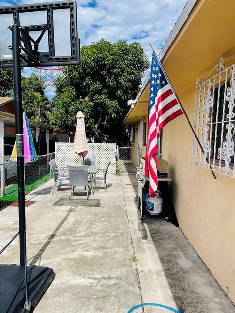 165 E 44th St, Hialeah, FL 33013 photo 33
