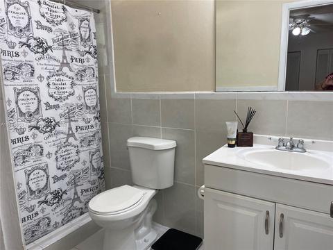 165 E 44th St, Hialeah, FL 33013 photo 28