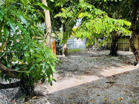 165 E 44th St, Hialeah, FL 33013 photo 35