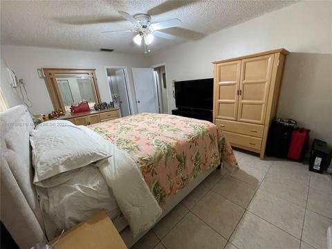 165 E 44th St, Hialeah, FL 33013 photo 27