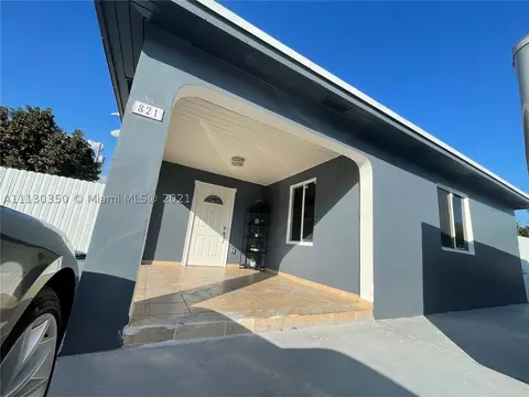 821 SE 3rd Pl, Hialeah, FL 33010 photo 1