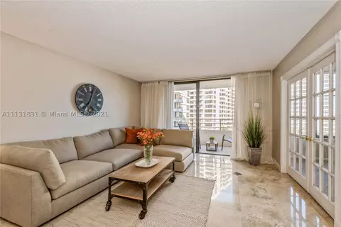 600 Three Islands Blvd #715, Hallandale Beach, FL 33009 photo 1