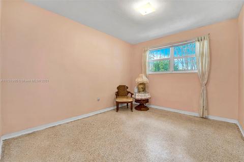 4984 E 8th Ct, Hialeah, FL 33013 photo 8