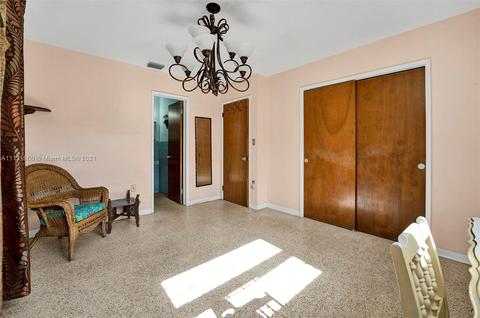 4984 E 8th Ct, Hialeah, FL 33013 photo 12