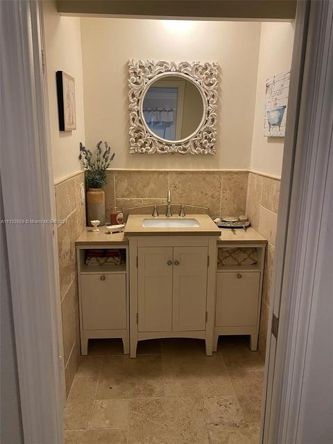 19013 E Lake Dr, Hialeah, FL 33015 photo 11