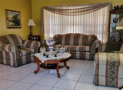 290 E 15th St, Hialeah, FL 33010 photo 5