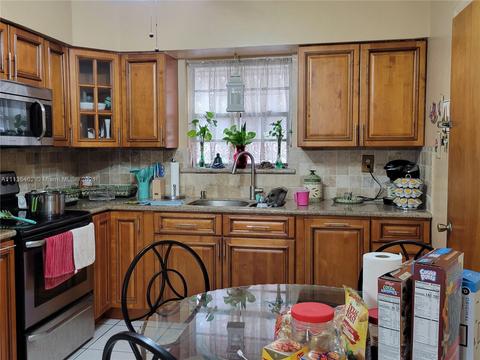 290 E 15th St, Hialeah, FL 33010 photo 7