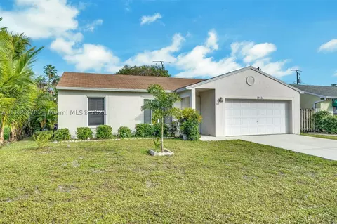 5663 SE Wilsie Dr, Stuart, FL 34997 photo 1