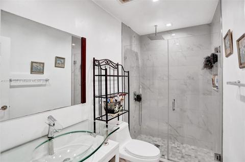 4599 E 9th Ln, Hialeah, FL 33013 photo 6