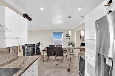 4599 E 9th Ln, Hialeah, FL 33013 photo 26