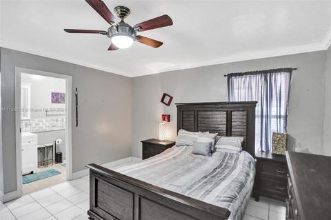 4599 E 9th Ln, Hialeah, FL 33013 photo 16