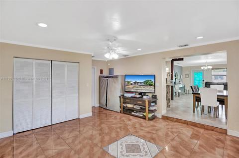 4599 E 9th Ln, Hialeah, FL 33013 photo 30