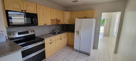 599 E 19 St, Hialeah, FL 33013 photo 5