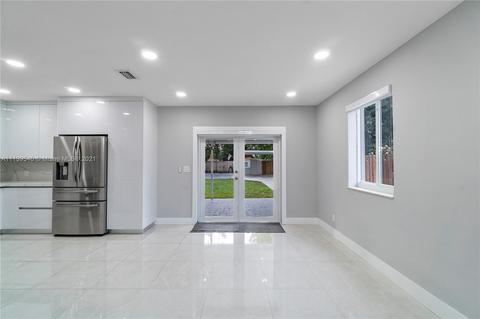 220 E 62nd St, Hialeah, FL 33013 photo 31