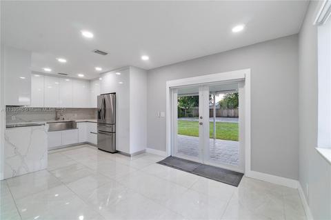 220 E 62nd St, Hialeah, FL 33013 photo 32
