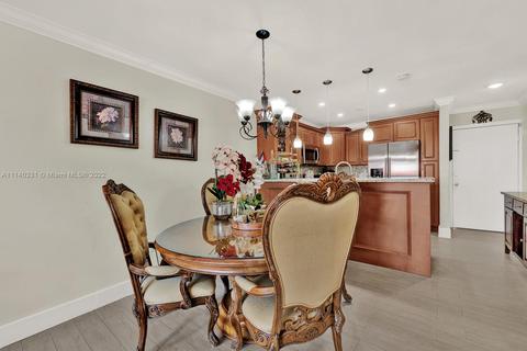 1900 W 68th St #B406, Hialeah, FL 33014 photo 9