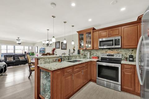 1900 W 68th St #B406, Hialeah, FL 33014 photo 1