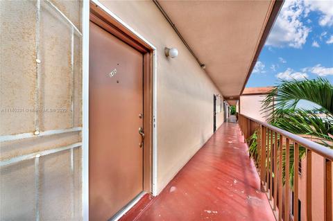 1900 W 68th St #B406, Hialeah, FL 33014 photo 6