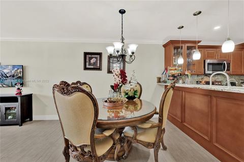 1900 W 68th St #B406, Hialeah, FL 33014 photo 14