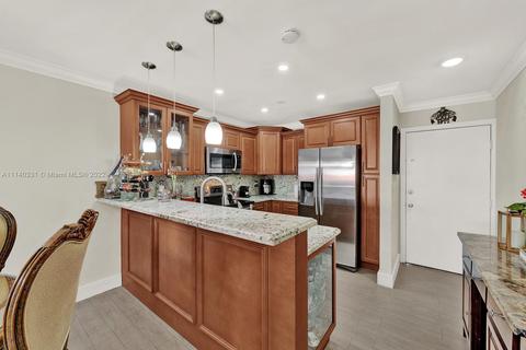 1900 W 68th St #B406, Hialeah, FL 33014 photo 2