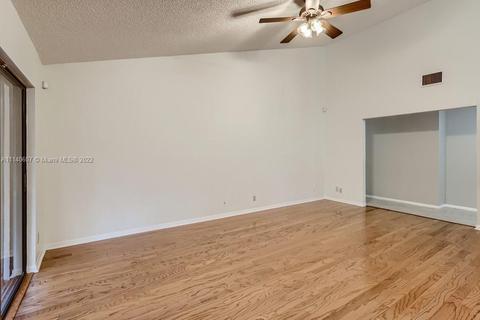 1 Baytree Cir, Boynton Beach, FL 33436 photo 6