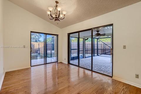 1 Baytree Cir, Boynton Beach, FL 33436 photo 9