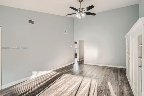 4596 SE Geneva Dr, Stuart, FL 34997 photo 8
