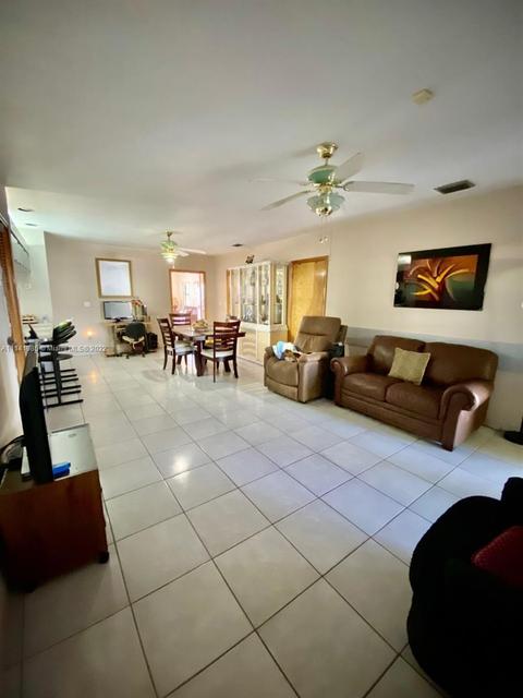853 E 31 St, Hialeah, FL 33013 photo 42
