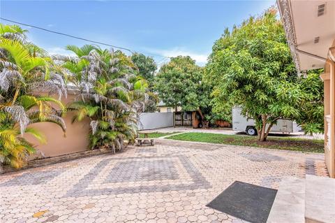 791 E 50th St, Hialeah, FL 33013 photo 21