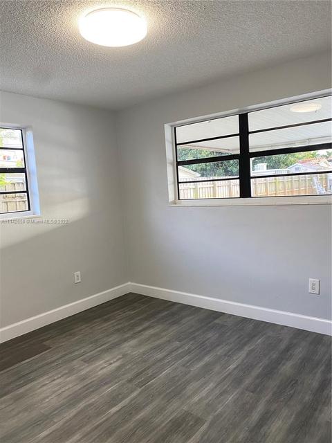 730 W 70th Pl, Hialeah, FL 33014 photo 16