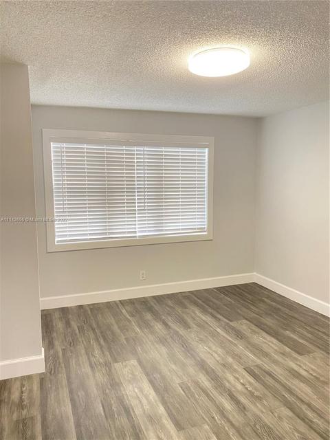 730 W 70th Pl, Hialeah, FL 33014 photo 12