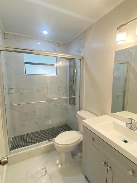 730 W 70th Pl, Hialeah, FL 33014 photo 11
