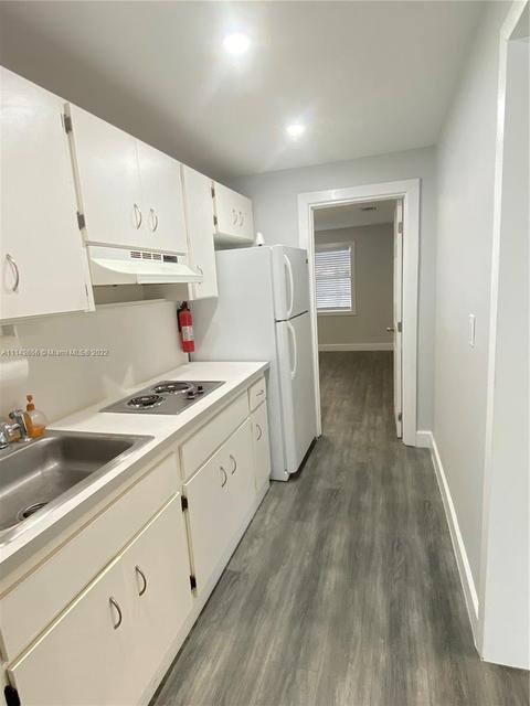 730 W 70th Pl, Hialeah, FL 33014 photo 17