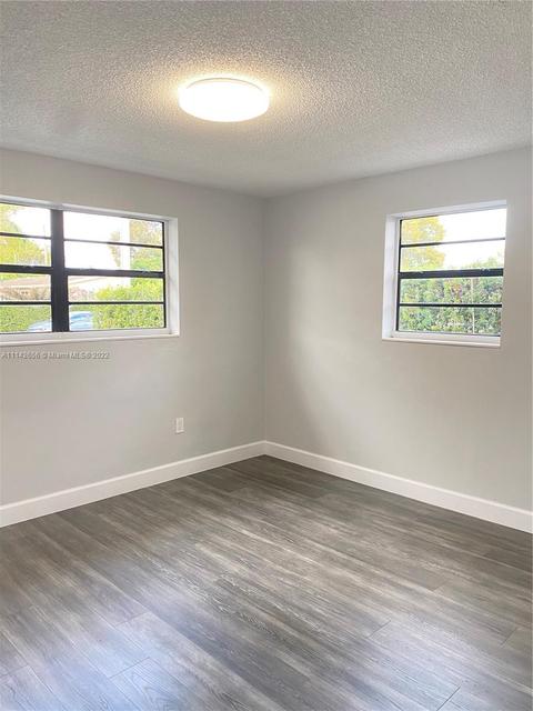 730 W 70th Pl, Hialeah, FL 33014 photo 15