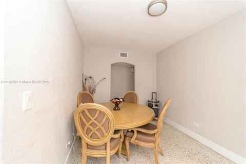 850 E 15th Pl, Hialeah, FL 33010 photo 12