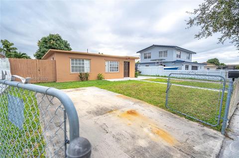 850 E 15th Pl, Hialeah, FL 33010 photo 2